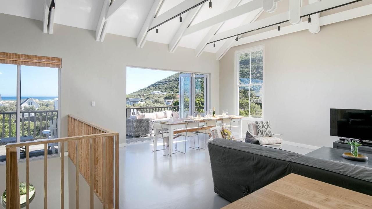 Noordhoek - Solar Back Up Power Guest house *